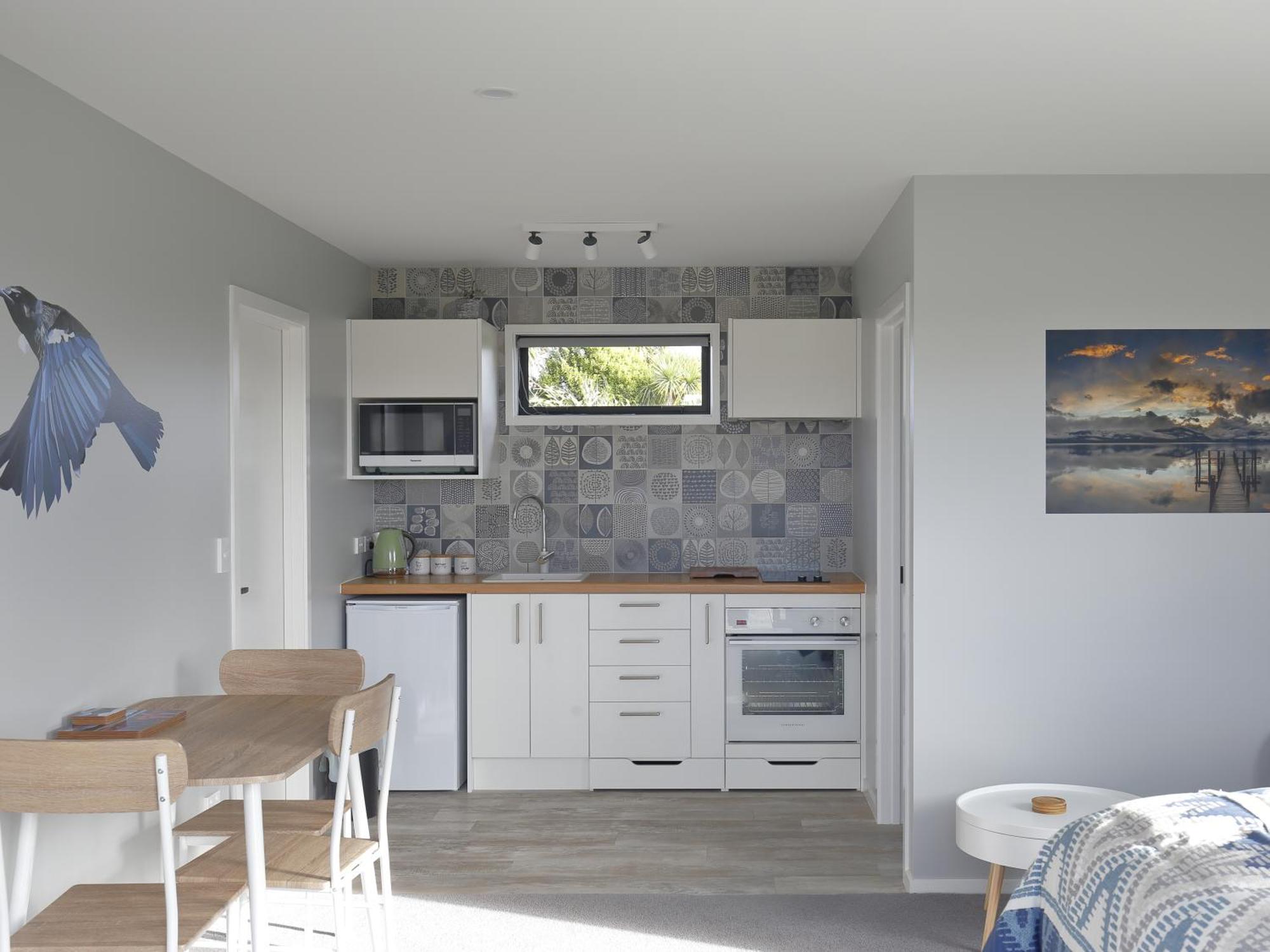 The Tui Studio - Te Anau Holiday Studio エクステリア 写真
