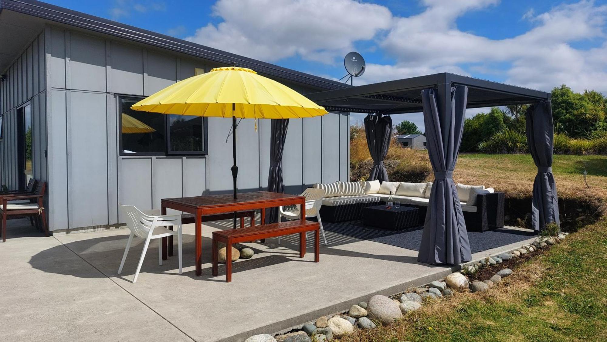 The Tui Studio - Te Anau Holiday Studio エクステリア 写真