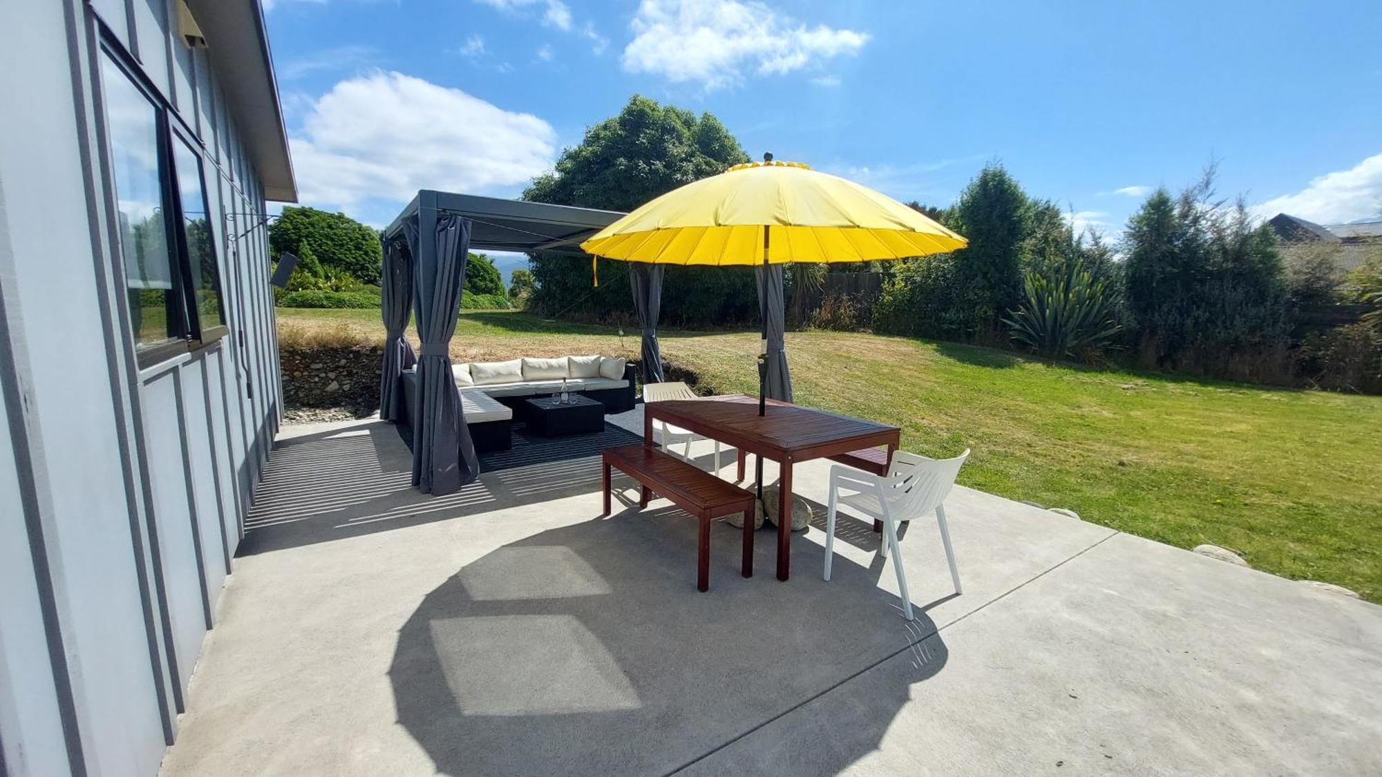 The Tui Studio - Te Anau Holiday Studio エクステリア 写真